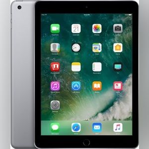 Apple iPad 6th Gen. 32GB, Wi-Fi, 9.7in - Silver